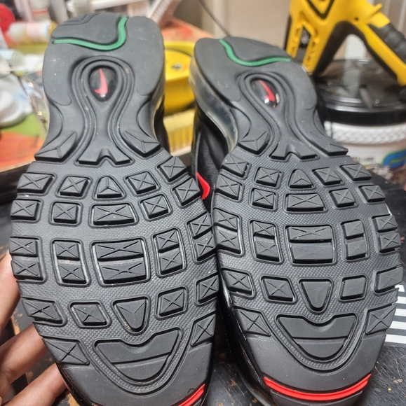 Undefeated x Airmax 97 OG "Black" mens size 11.5 - Picture 6 of 7